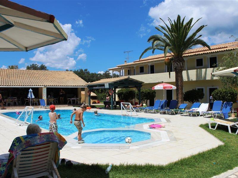 Royal Garden Apartments Kavos Exterior photo